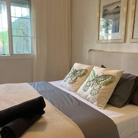 Apartamento Alquiler Vacacional. Bajo Con Parrilla Y Piscina, Cerca De La Playa Y Puerto Banus