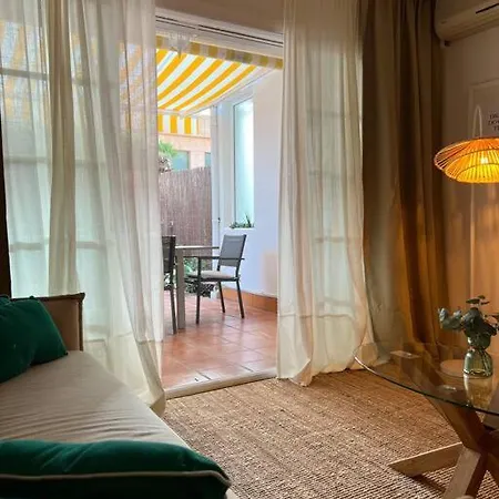 Alquiler Vacacional. Bajo Con Parrilla Y Piscina, Cerca De La Playa Y Puerto Banus * Estepona